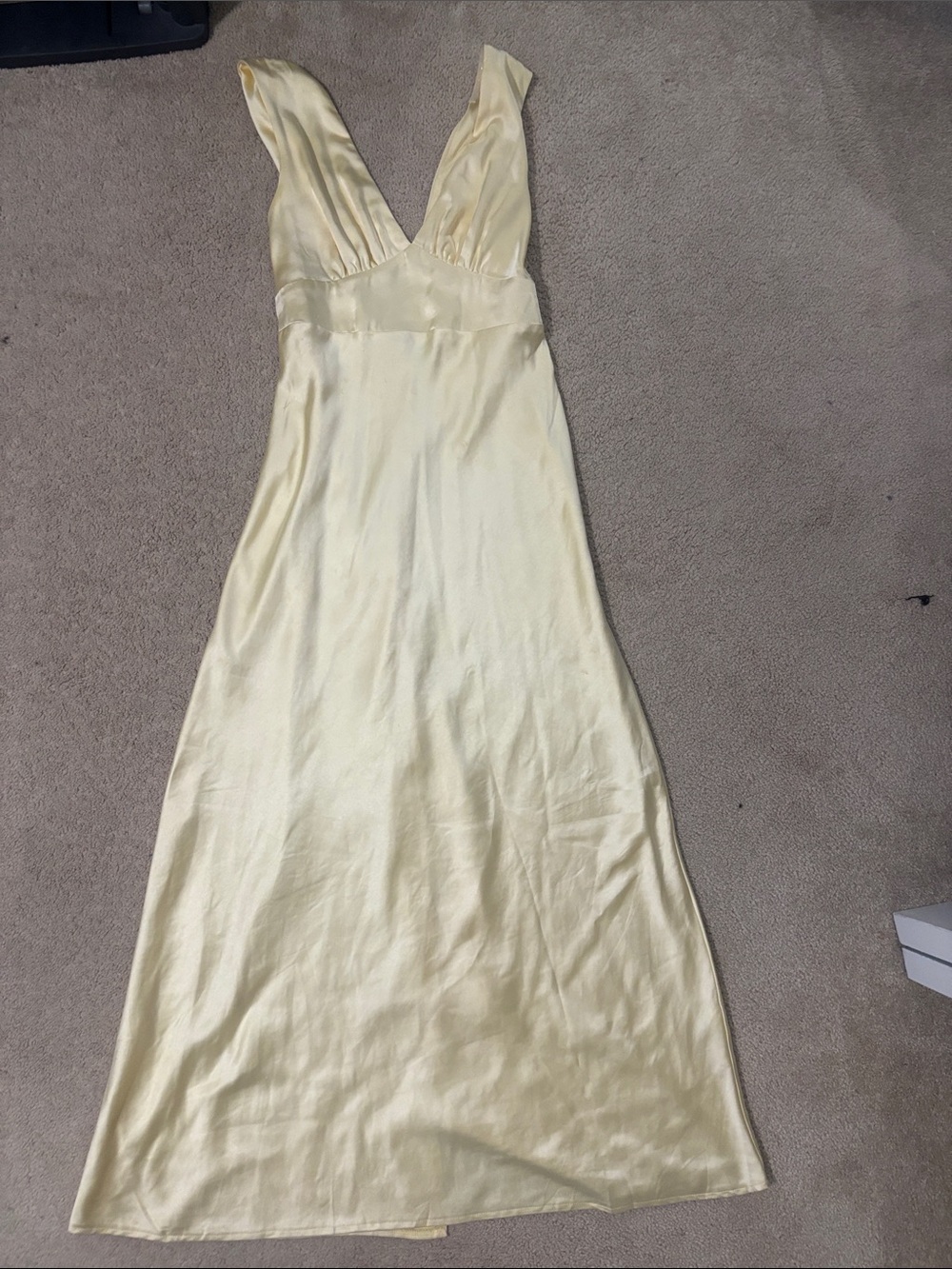 Sleek V-Neck Satin Bridal Gown in Cream